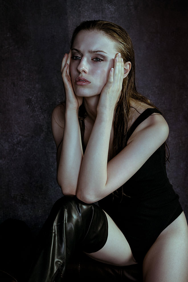 Dark Star - Fotografo Fashion a Treviso - Modella Milano - Book Fotografico - Fotografo Fashion - Ginevra Salustri