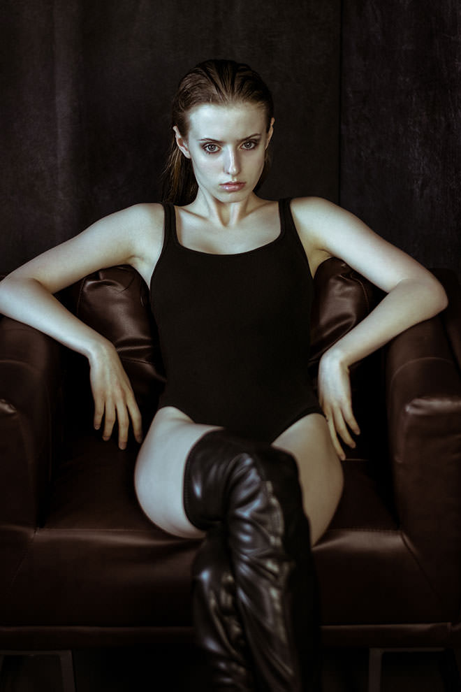 Fotografo Fashion a Milano e Treviso - Fashion Photographer in Milan and Treviso - Fashion Photography - Dark Star - Fotografo di Moda a Milano e Treviso - Ginevra Salustri, fashion model.
