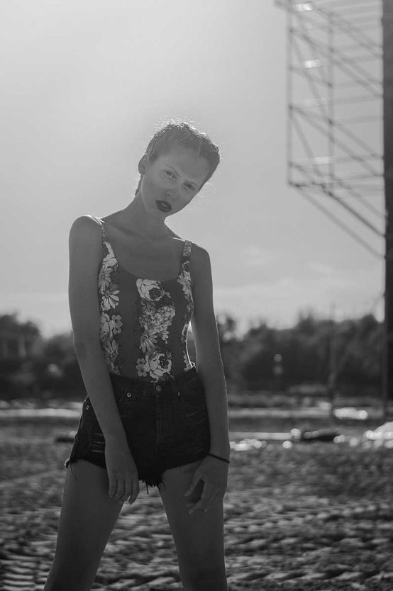 Beachwear - Swimsuit - Venezia fotografo - Hair Style - Hair Cut - Portrait - Girl - Beach - Black and White