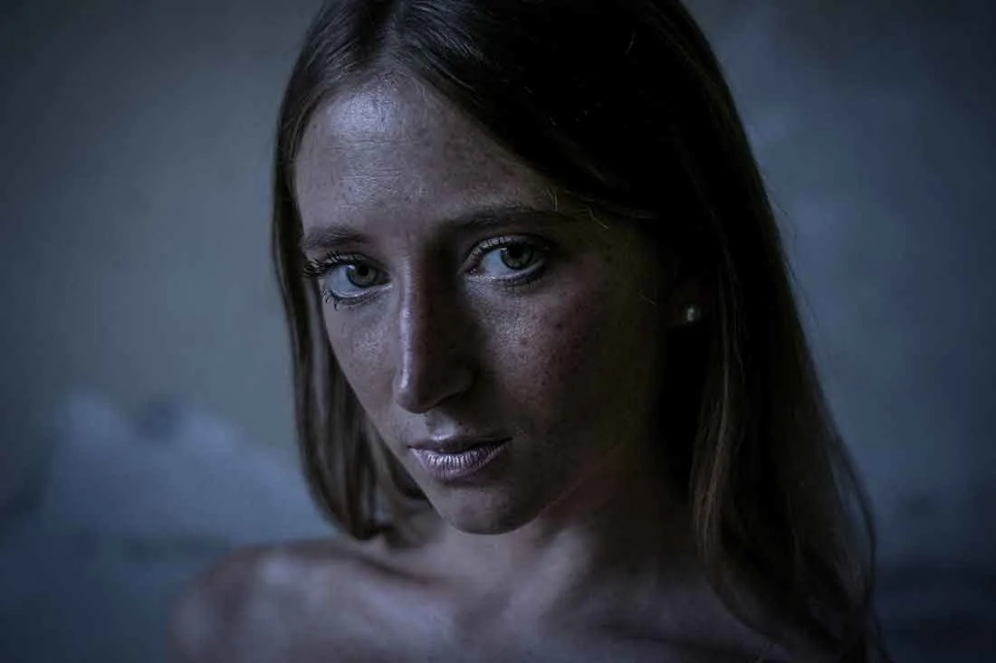 The Blue Book - Ritratto fotografico a Treviso, Venezia, Padova Verona e Vicenza - Fotografo Ritrattista - Corsi di Fotografia per il Ritratto - Workshop Ritratto - Book per Modella