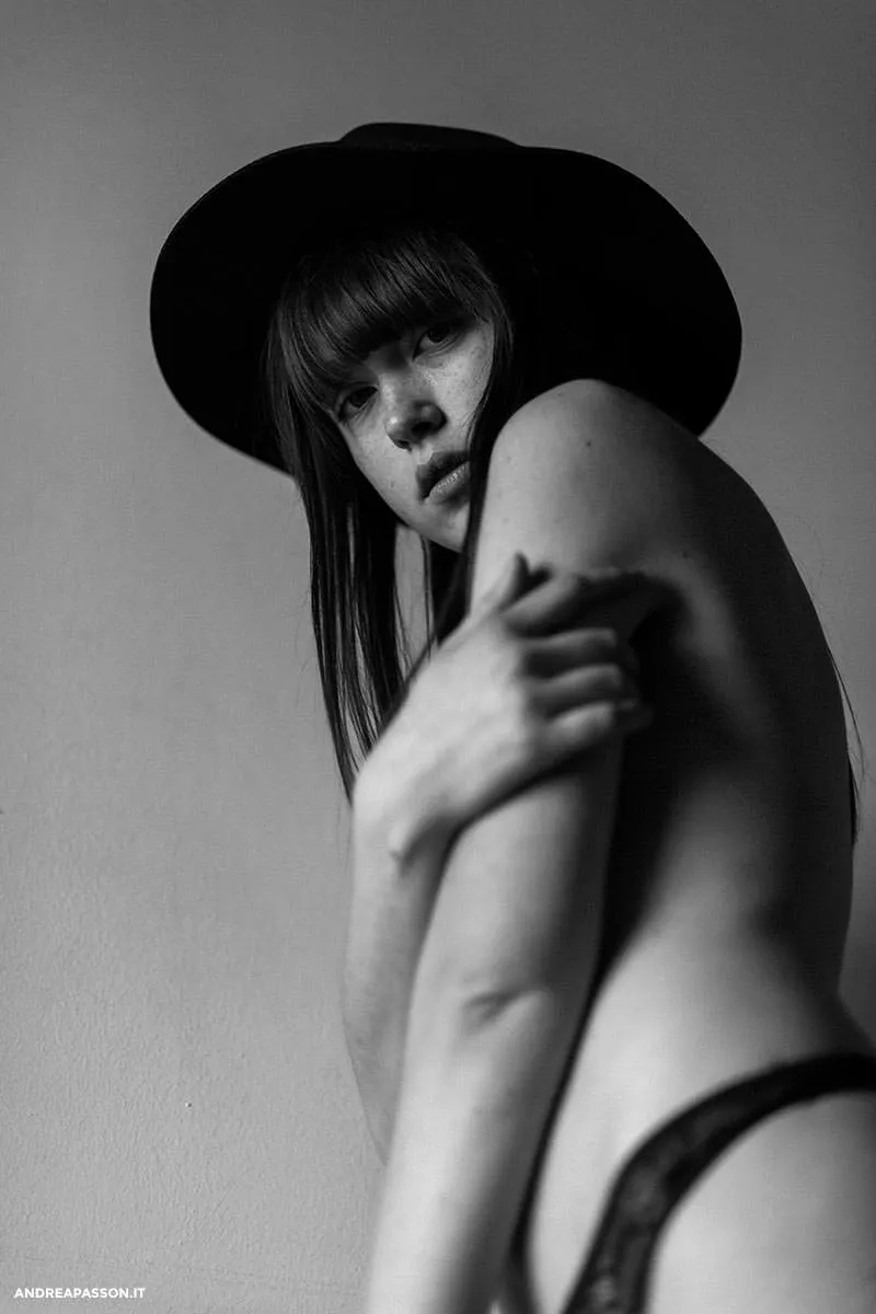 Mihaela  - Fotografo Fashion - Book Fotografico e Composit per Modella - Treviso, Padova e Venezia - Ritratto Fine Art